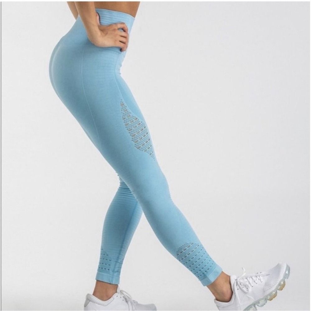 GYMSHARK Energy Seamless legging. Malibu blue. Sz S *estimated See Measurements